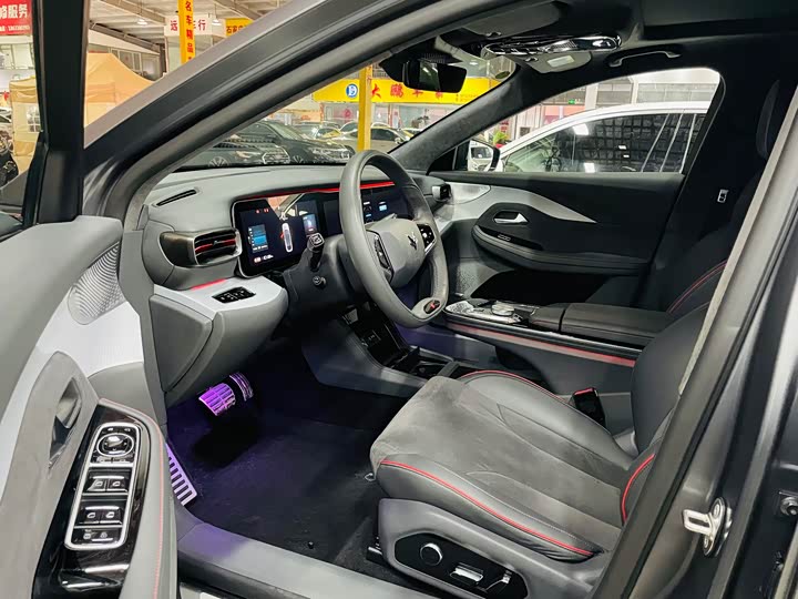 Фото 7 - BAIC Arcfox Alpha S