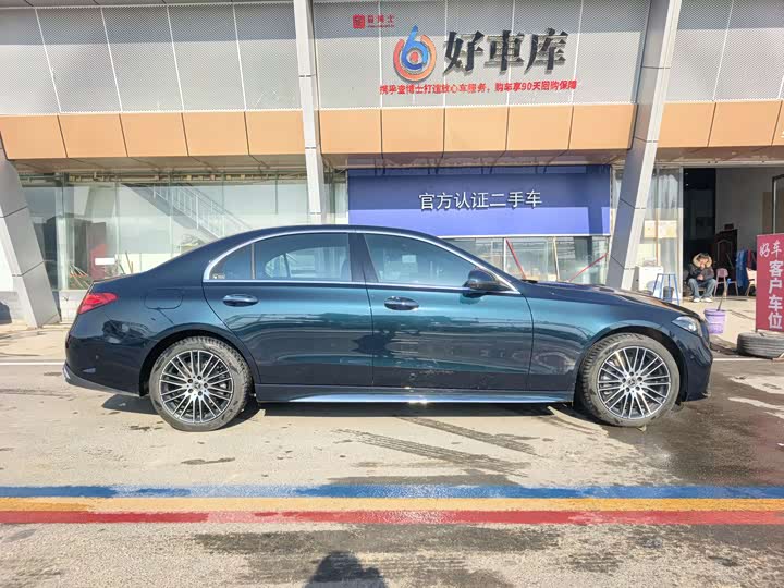 Фото 4 - Mercedes-Benz C-Class