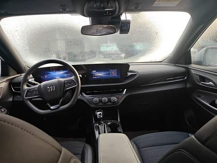 Фото 10 - Buick Envista