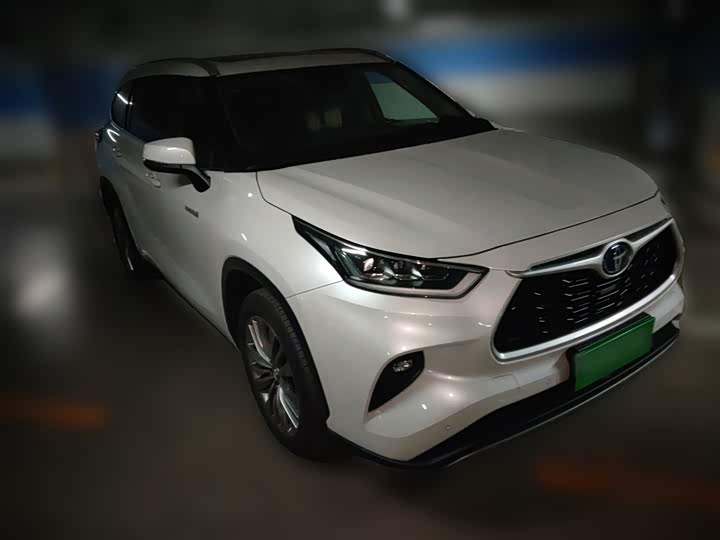 Фото 26 - Toyota Highlander