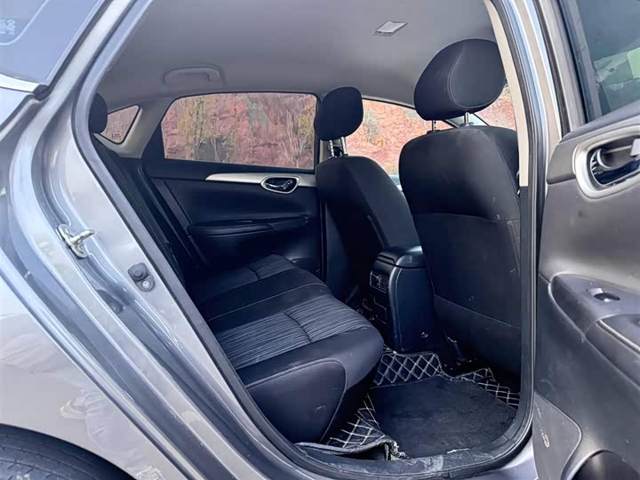 Фото 10 - Nissan Sylphy