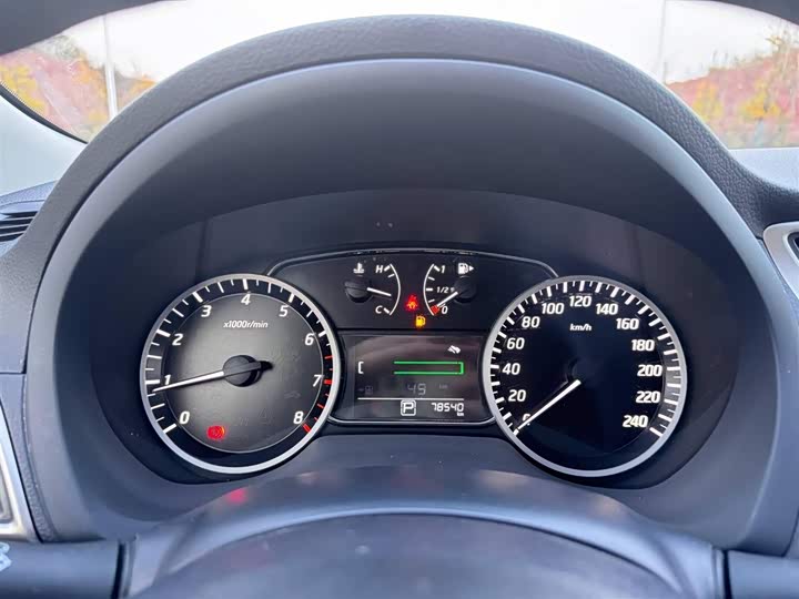 Фото 11 - Nissan Sylphy