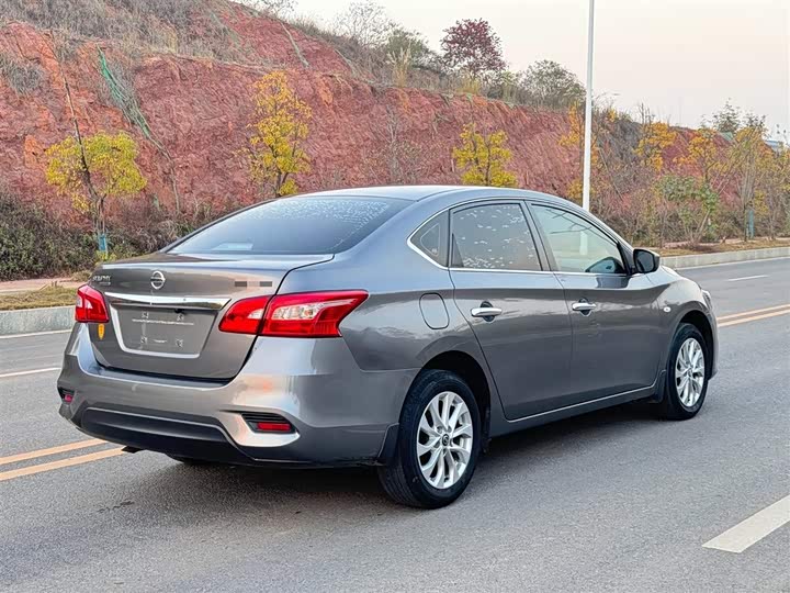 Фото 15 - Nissan Sylphy
