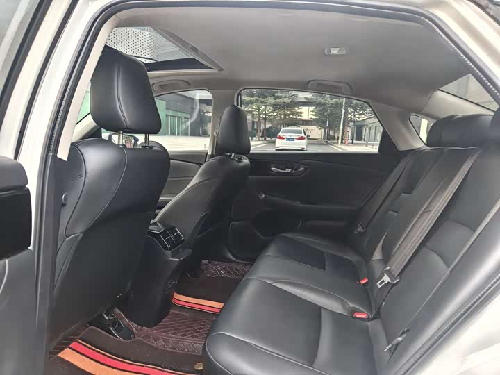 Фото 12 - Honda Envix