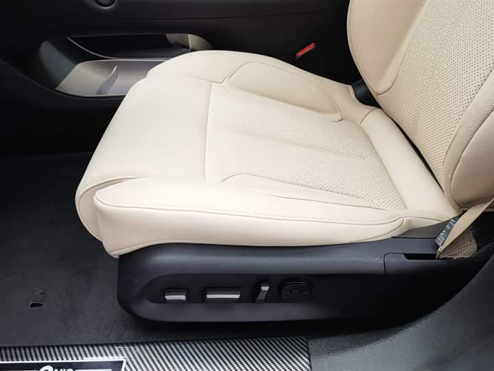 Фото 20 - Nio ET5T