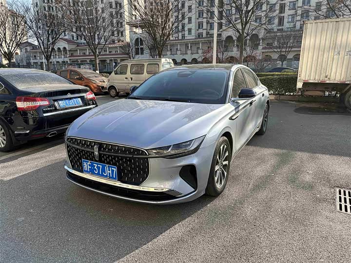 Фото 1 - Lincoln Z (Zephyr)