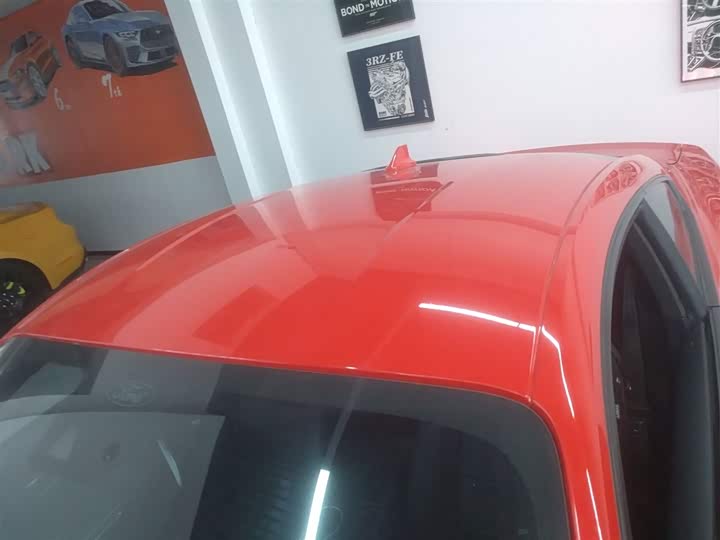 Фото 27 - Ford Mustang