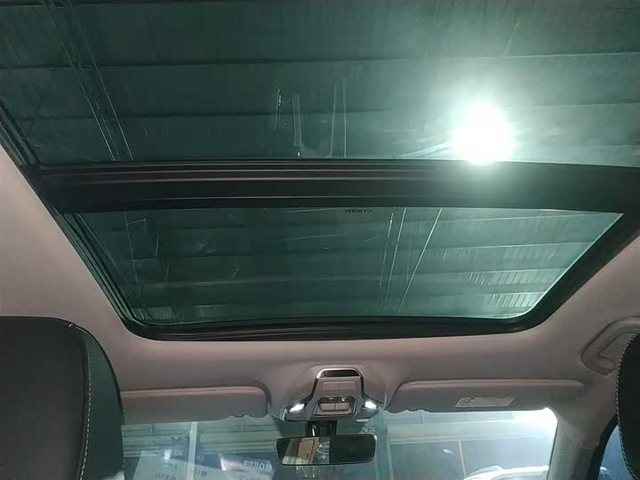 Фото 18 - Geely Preface