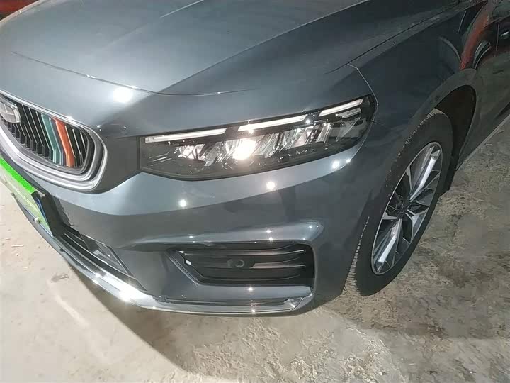 Фото 24 - Geely Preface