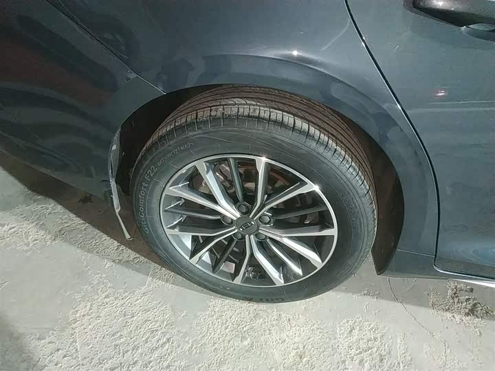 Фото 26 - Geely Preface