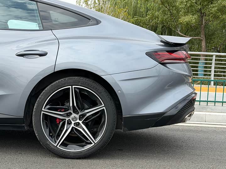 Фото 12 - MG Motor 7