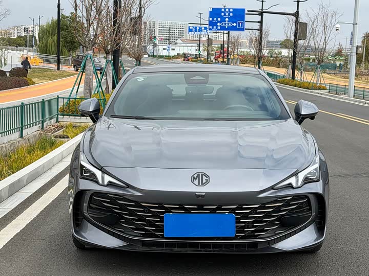 Фото 2 - MG Motor 7