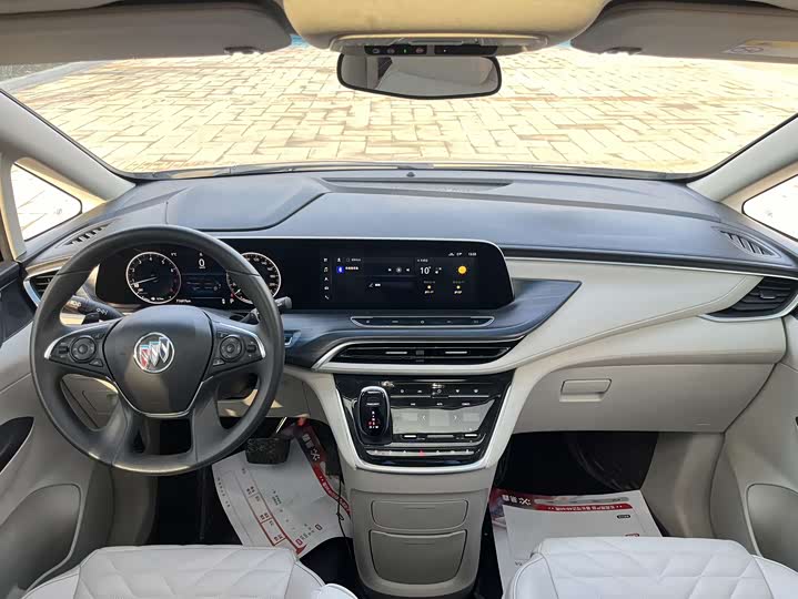 Фото 8 - Buick GL8 ES