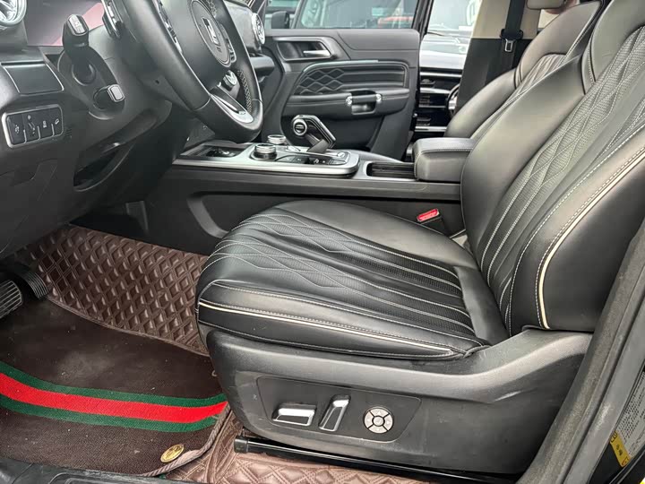 Фото 8 - Tank 300