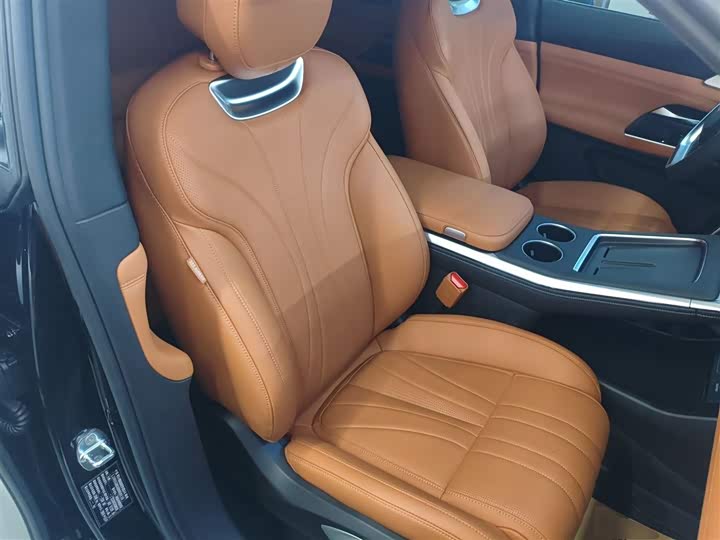 Фото 25 - XPeng G9