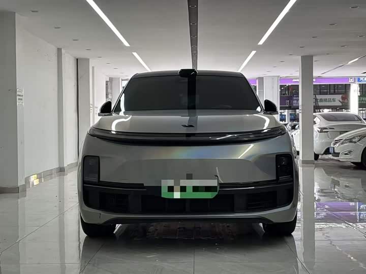 Фото 1 - LiXiang L8