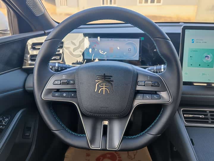 Фото 14 - BYD Qin L