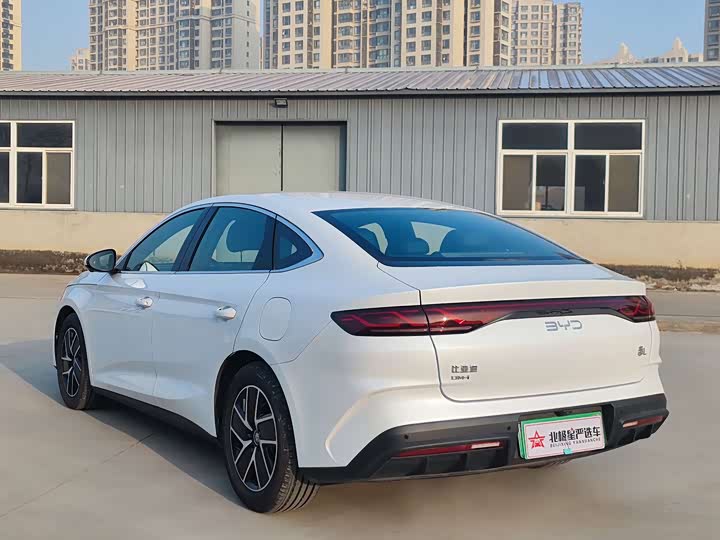 Фото 7 - BYD Qin L