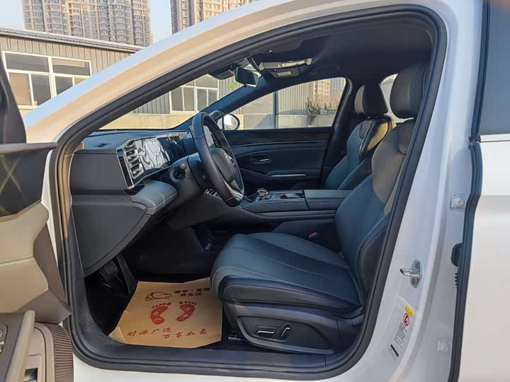 Фото 9 - BYD Qin L