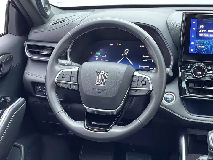 Фото 12 - Toyota Crown Kluger