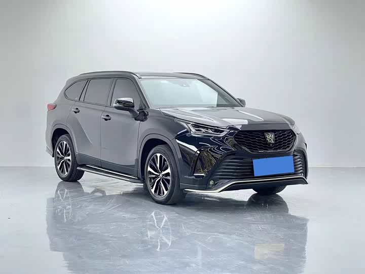 Фото 3 - Toyota Crown Kluger