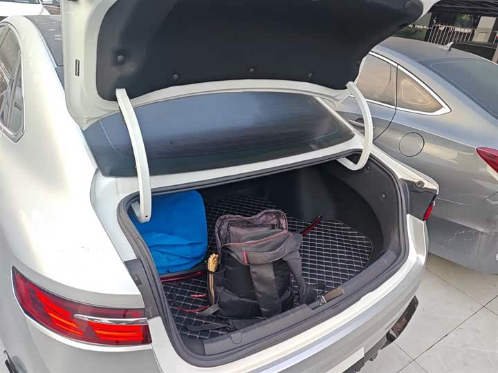 Фото 19 - Geely Preface