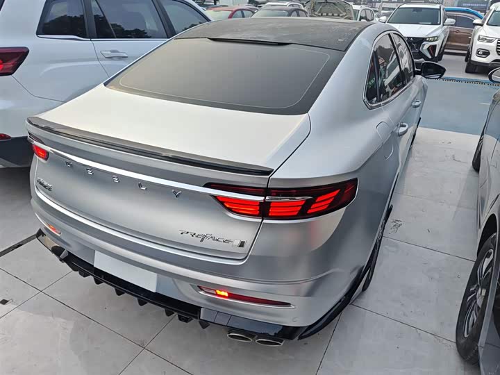 Фото 7 - Geely Preface