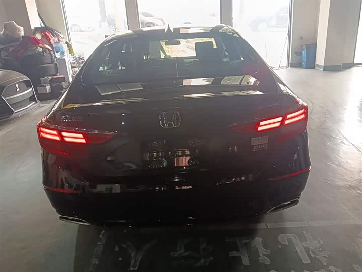 Фото 6 - Honda Inspire