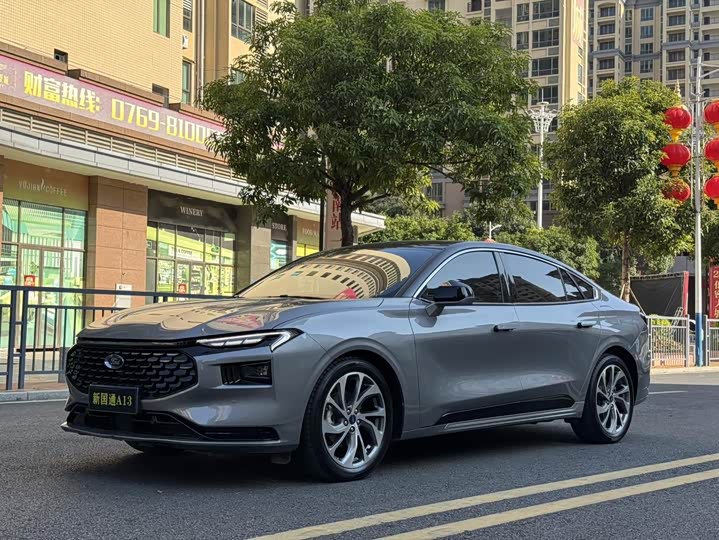 Фото 1 - Ford Mondeo