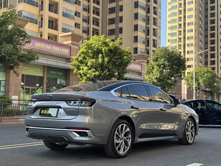 Фото 14 - Ford Mondeo