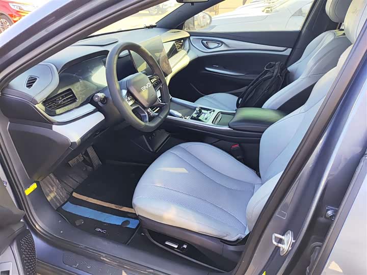 Фото 15 - BYD Seal