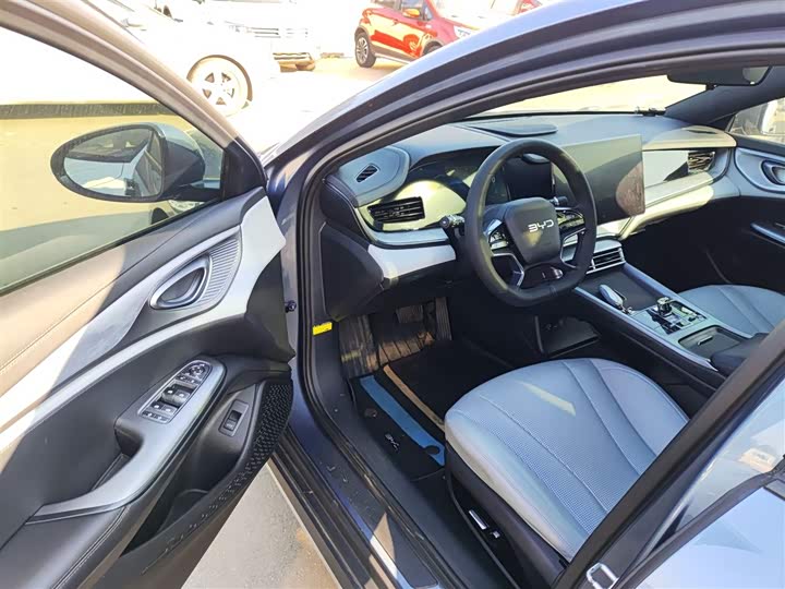 Фото 16 - BYD Seal