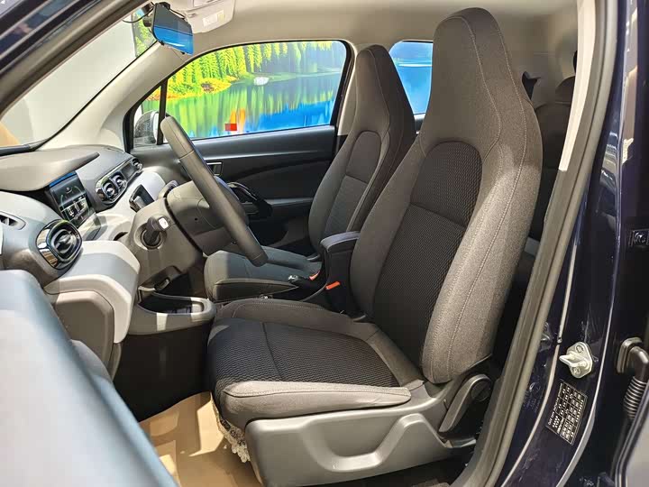 Фото 14 - Leapmotor T03