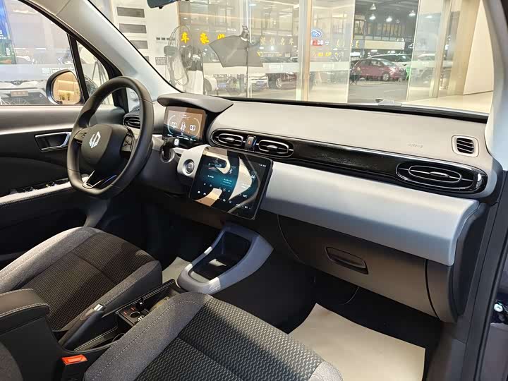 Фото 21 - Leapmotor T03