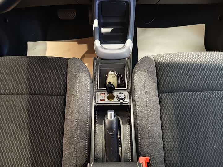 Фото 25 - Leapmotor T03