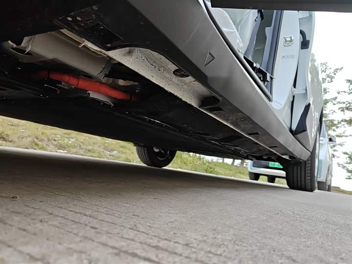 Фото 22 - Geely Galaxy Geome