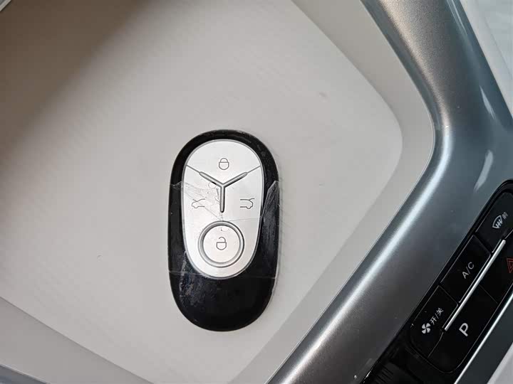 Фото 9 - Geely Galaxy Geome