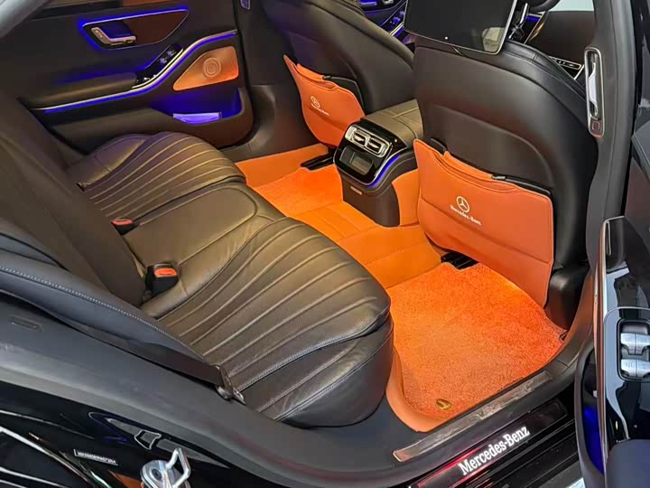 Фото 6 - Mercedes-Benz S-Class