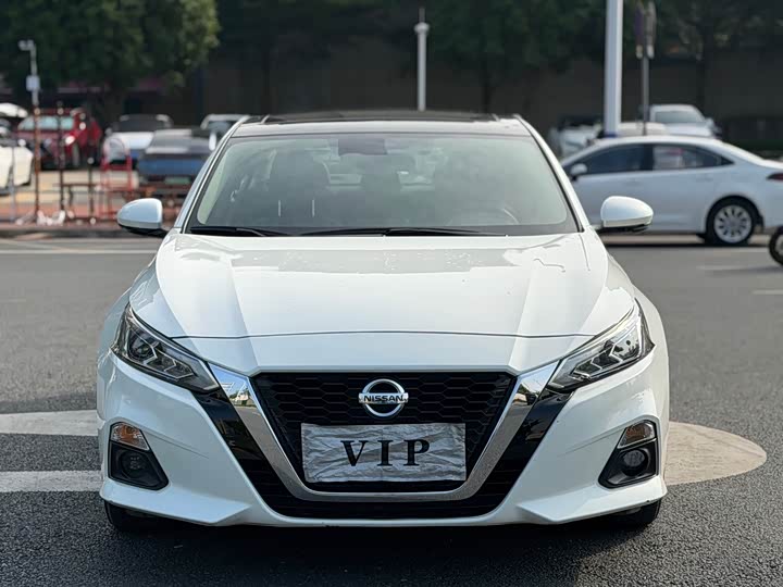 Фото 2 - Nissan Teana