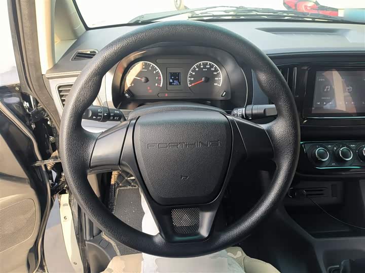 Фото 11 - Dongfeng Forthing Lingzhi M5