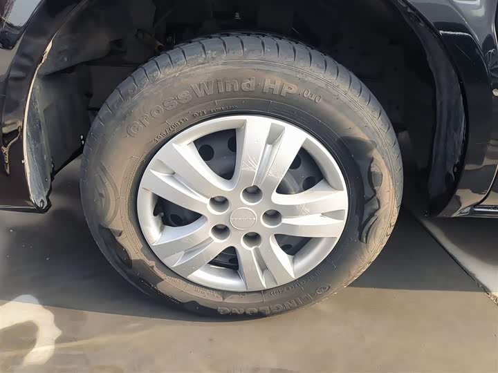 Фото 23 - Dongfeng Forthing Lingzhi M5