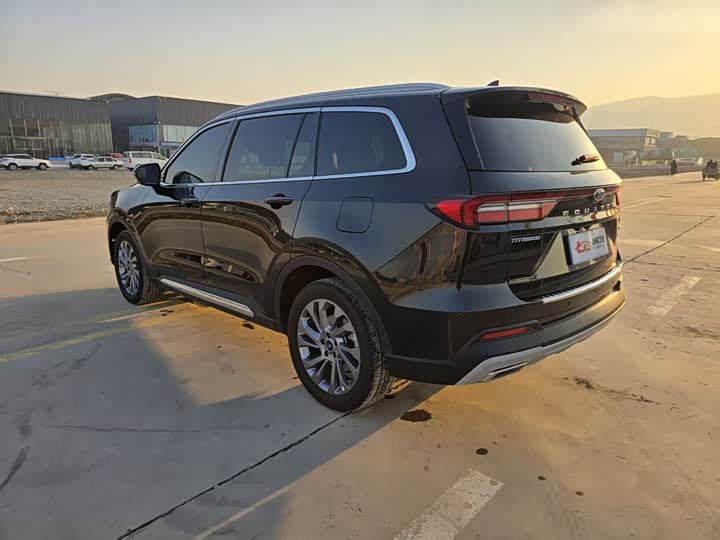 Фото 4 - Ford Equator