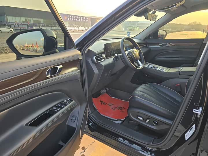 Фото 8 - Ford Equator