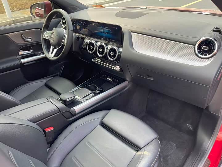 Фото 15 - Mercedes-Benz GLA-Class