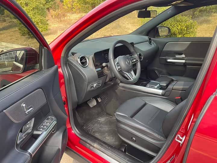 Фото 8 - Mercedes-Benz GLA-Class