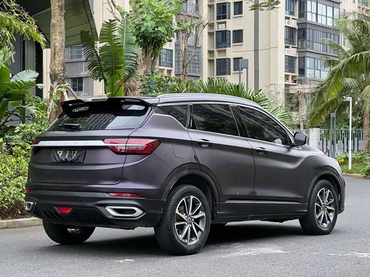 Фото 10 - Geely Coolray