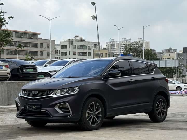 Фото 11 - Geely Coolray