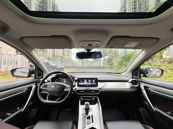 Фото 5 - Geely Coolray