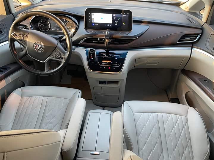 Фото 12 - Buick GL8 ES