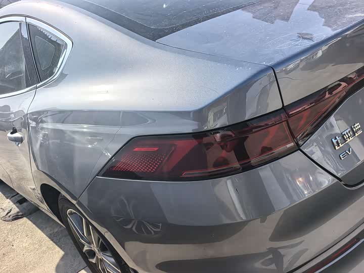 Фото 9 - BYD Qin Plus